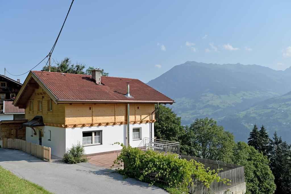 Bergchalet Emberg Mit Sauna Aschau Im Zillertal エクステリア 写真